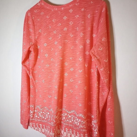 Sonoma pink patterned top size medium - Picture 7 of 7